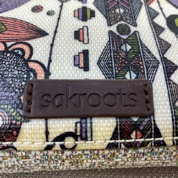 SAKROOTS THEA PHONE WALLET CROSSBODY CREAM/MULTI COLOR - Picture 3 of 9